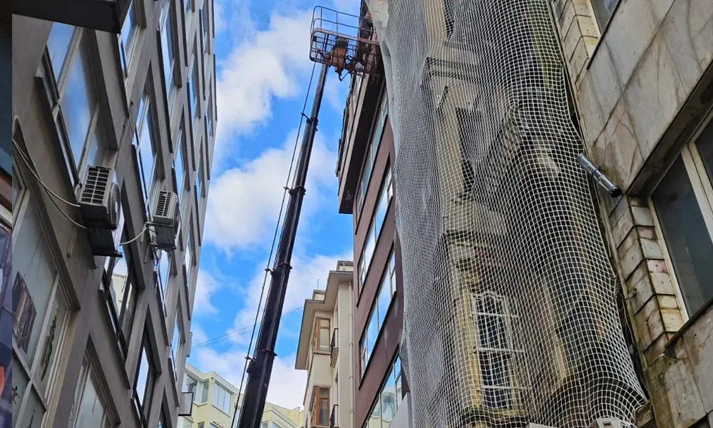 Sepetli Vinç İle Güvenlik Ağı Montajı